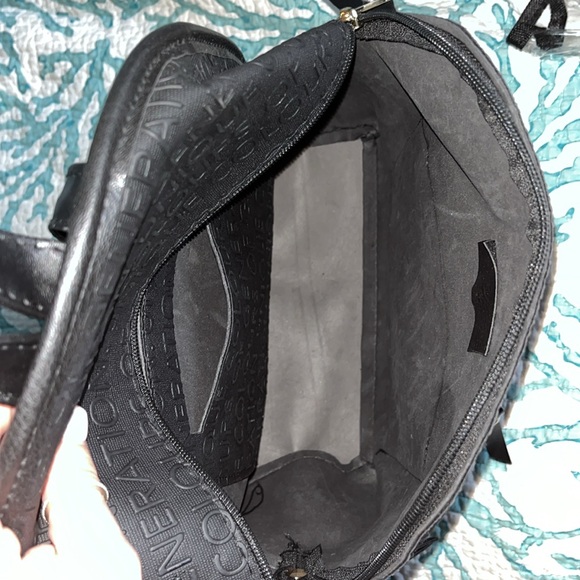 NWT adorable mini backpack!Gold& black perfect size for travel or summer fun! - Picture 4 of 4